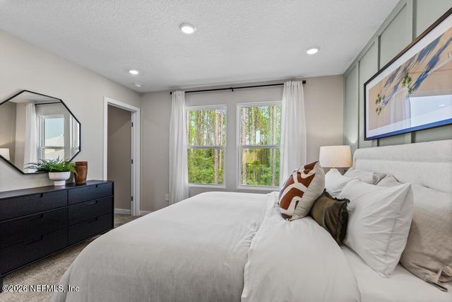 162 BRAZIL NUT Circle, Jacksonville, FL 32218