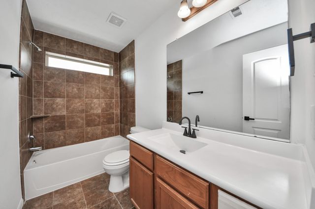 10606 Sun River Falls Drive, Humble, TX 77396