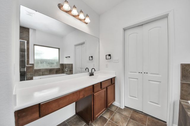 10606 Sun River Falls Drive, Humble, TX 77396