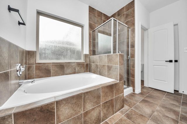 10606 Sun River Falls Drive, Humble, TX 77396