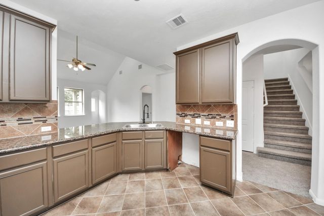 10606 Sun River Falls Drive, Humble, TX 77396