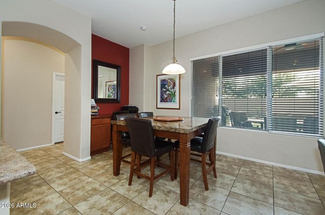 2011 W SPUR Drive, Phoenix, AZ 85085