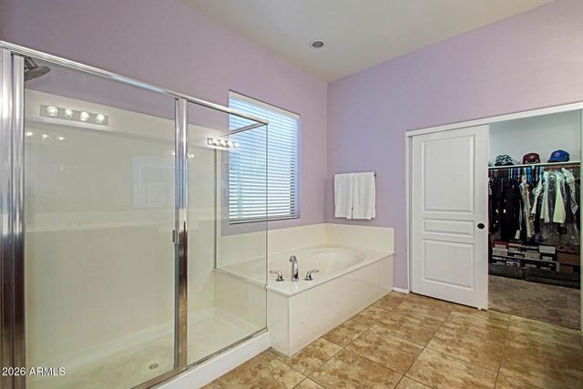 2011 W SPUR Drive, Phoenix, AZ 85085