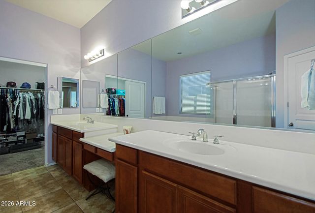 2011 W SPUR Drive, Phoenix, AZ 85085