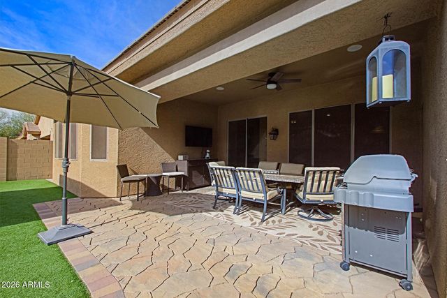 2011 W SPUR Drive, Phoenix, AZ 85085