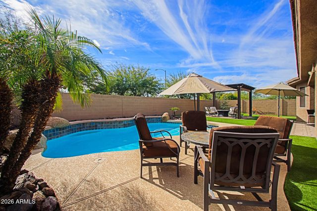 2011 W SPUR Drive, Phoenix, AZ 85085