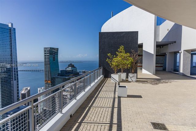 60 SW 13th St 3424, Miami, FL 33130