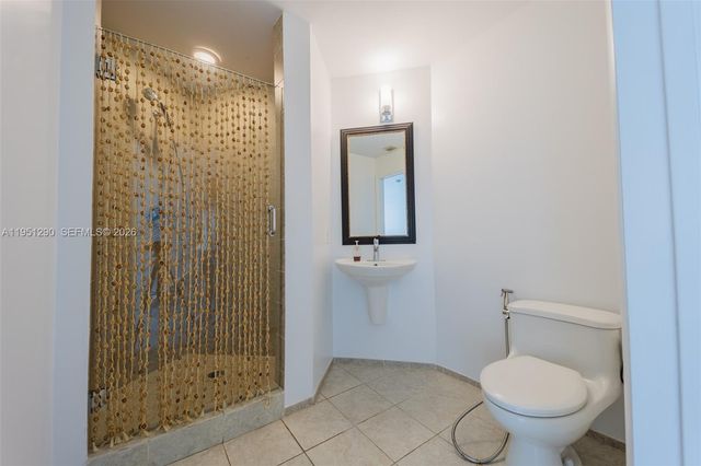 60 SW 13th St 3424, Miami, FL 33130