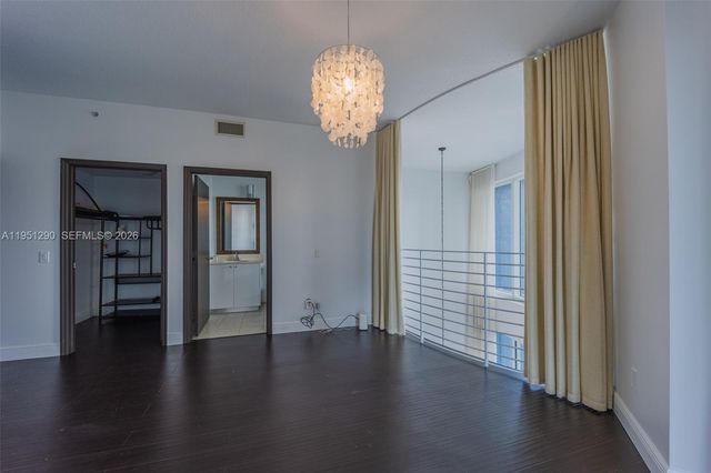 60 SW 13th St 3424, Miami, FL 33130