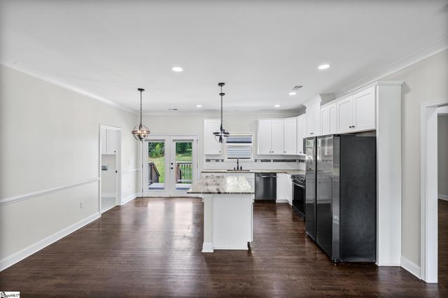 240 Stone Avenue, Woodruff, SC 29388