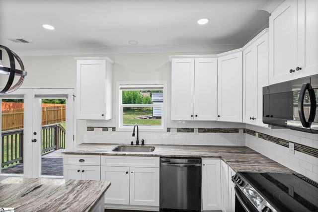 240 Stone Avenue, Woodruff, SC 29388