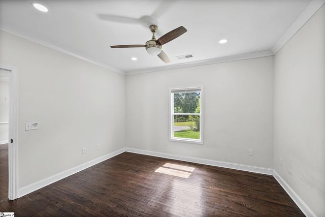 240 Stone Avenue, Woodruff, SC 29388