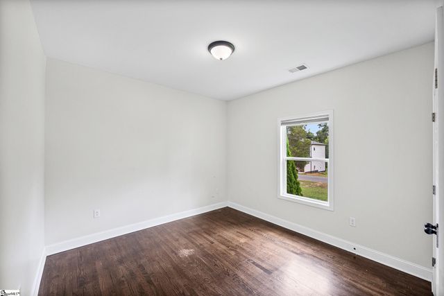 240 Stone Avenue, Woodruff, SC 29388