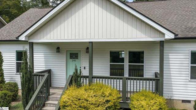 240 Stone Avenue, Woodruff, SC 29388