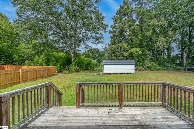 240 Stone Avenue, Woodruff, SC 29388