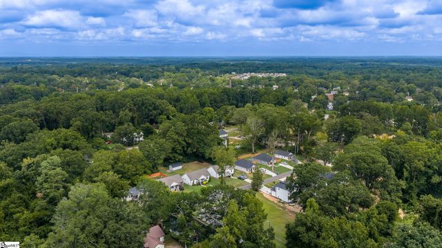 240 Stone Avenue, Woodruff, SC 29388