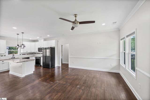 240 Stone Avenue, Woodruff, SC 29388