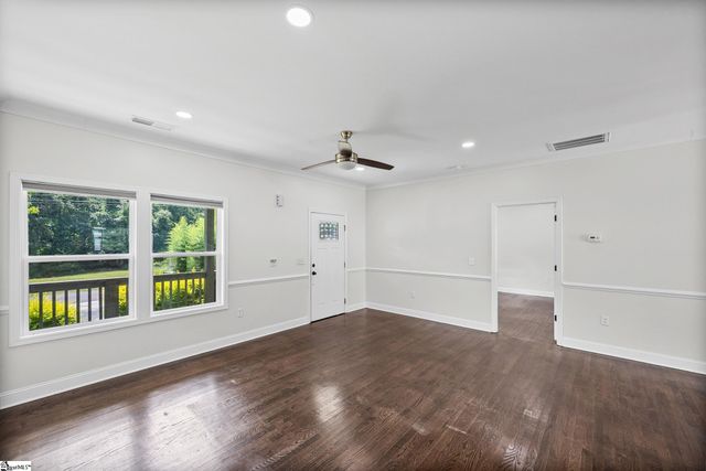 240 Stone Avenue, Woodruff, SC 29388