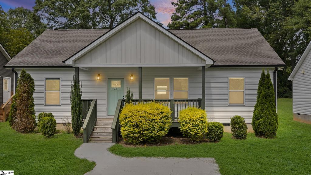 240 Stone Avenue, Woodruff, SC 29388