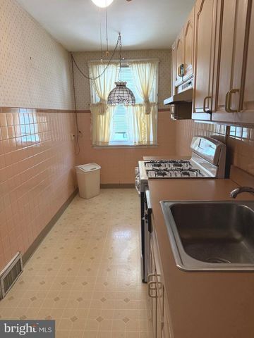 6620 REVERE ST, Philadelphia, PA 19149