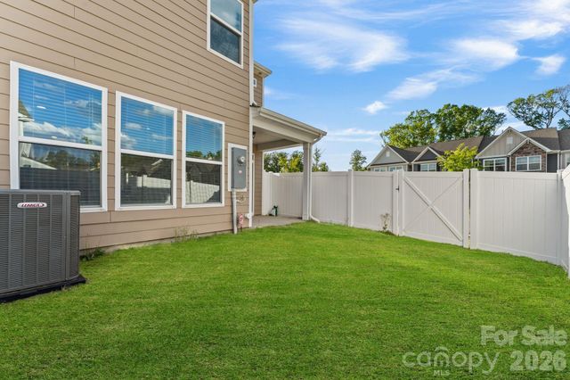6211 Nandina Drive, Harrisburg, NC 28075