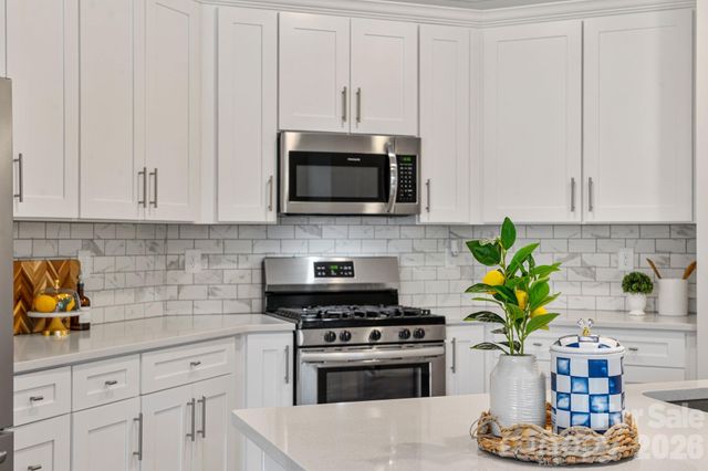 6211 Nandina Drive, Harrisburg, NC 28075