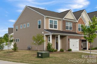 6211 Nandina Drive, Harrisburg, NC 28075