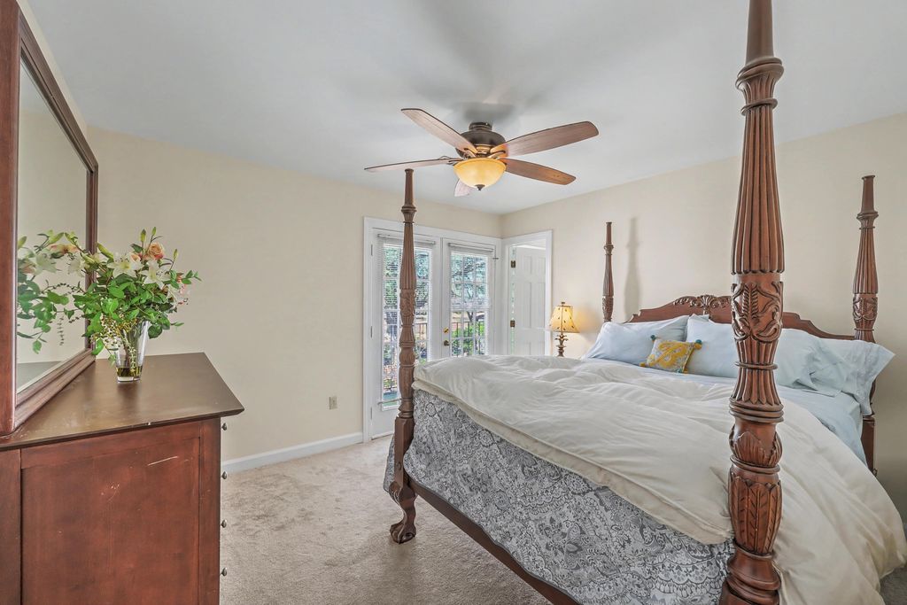 Image 20 of property listing at 1417 Eagle Landing Boulevard, Hanahan, SC 29410