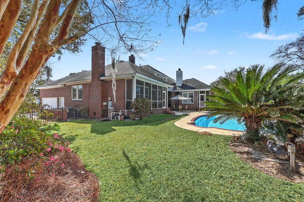 Image 30 of property listing at 1417 Eagle Landing Boulevard, Hanahan, SC 29410