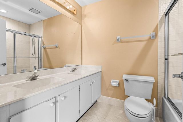 210 Captains Walk 711, Delray Beach, FL 33483