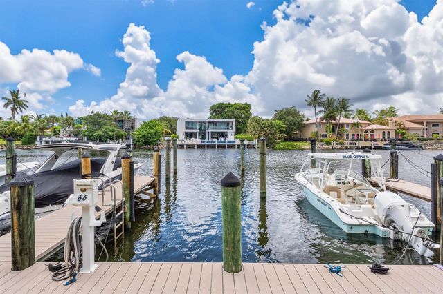 210 Captains Walk 711, Delray Beach, FL 33483