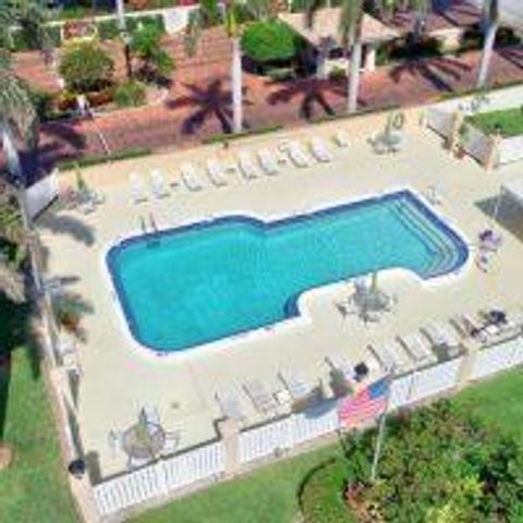 210 Captains Walk 711, Delray Beach, FL 33483