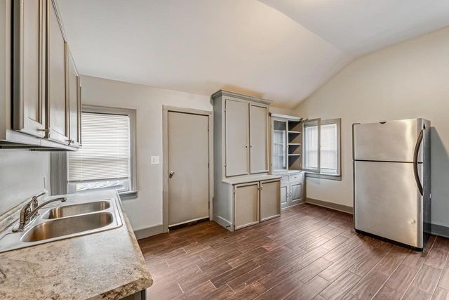 229 W Orchard STREET, Milwaukee, WI 53204