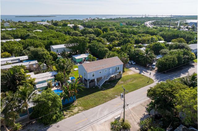 31315 Avenue B, Big Pine Key, FL 33043