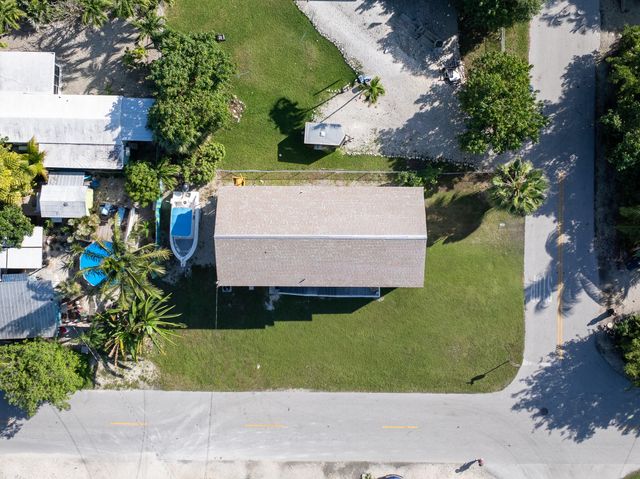31315 Avenue B, Big Pine Key, FL 33043