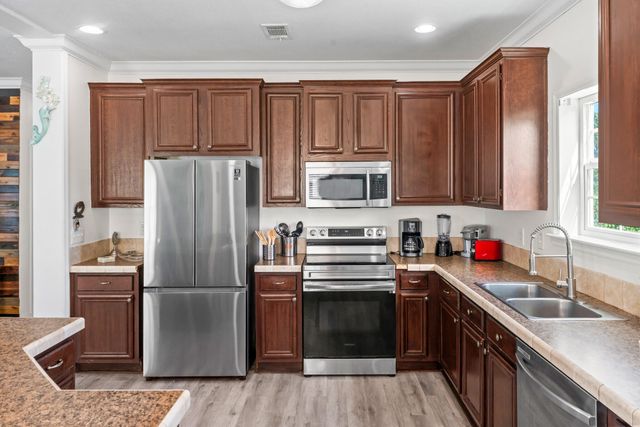 31315 Avenue B, Big Pine Key, FL 33043