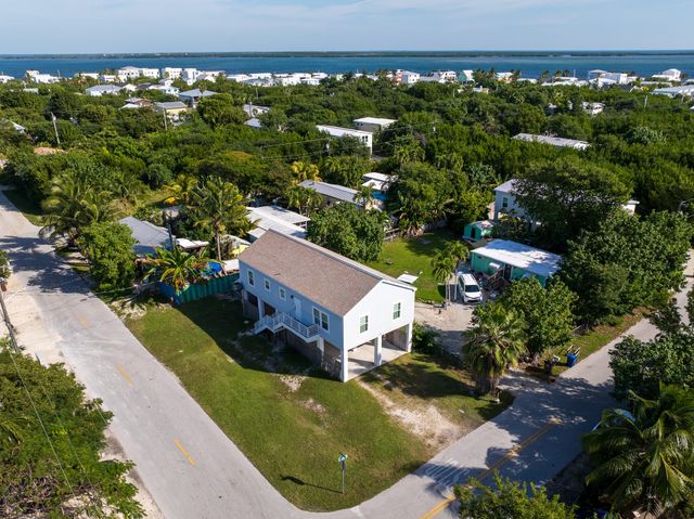 31315 Avenue B, Big Pine Key, FL 33043