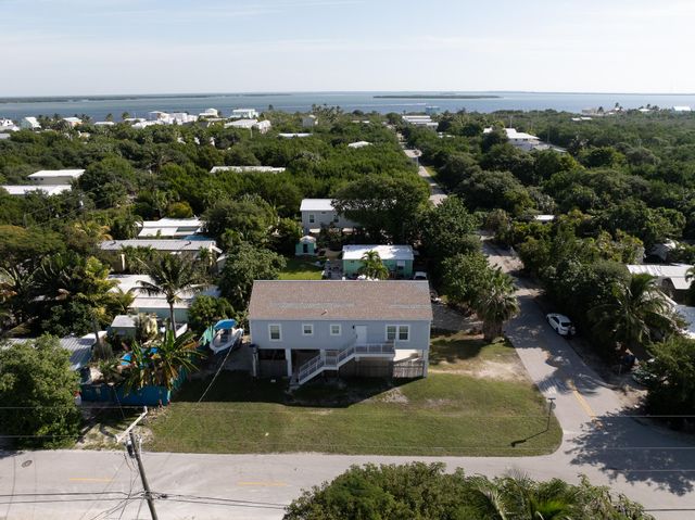 31315 Avenue B, Big Pine Key, FL 33043