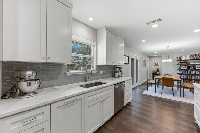 8201 Shadowood DR, Austin, TX 78757