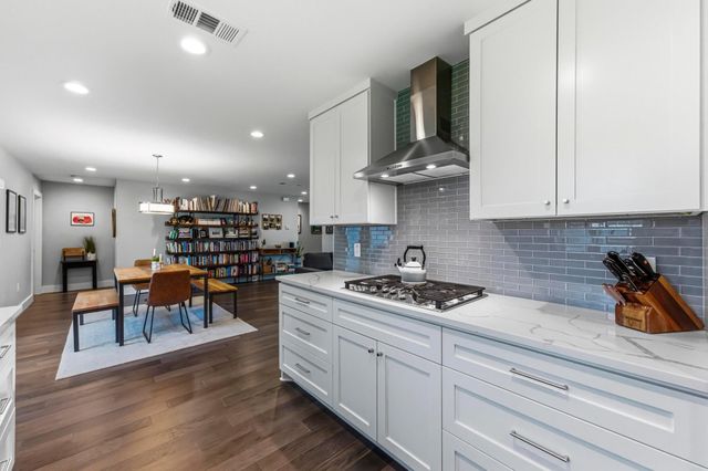 8201 Shadowood DR, Austin, TX 78757