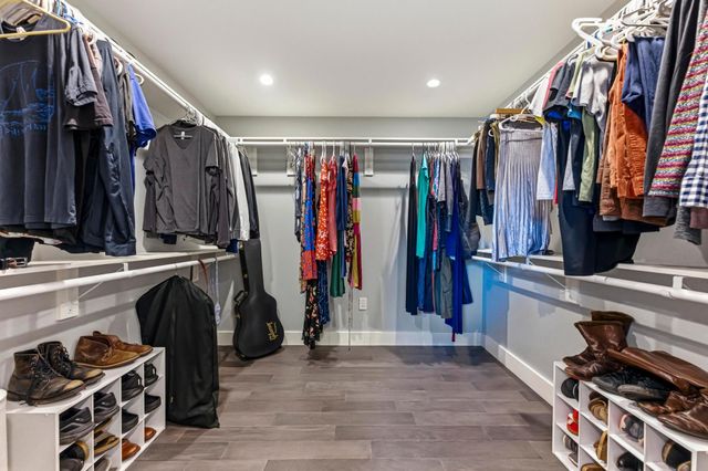 8201 Shadowood DR, Austin, TX 78757