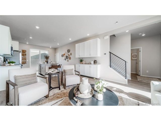 622 Wagon Wheel Way, Bennett, CO 80102