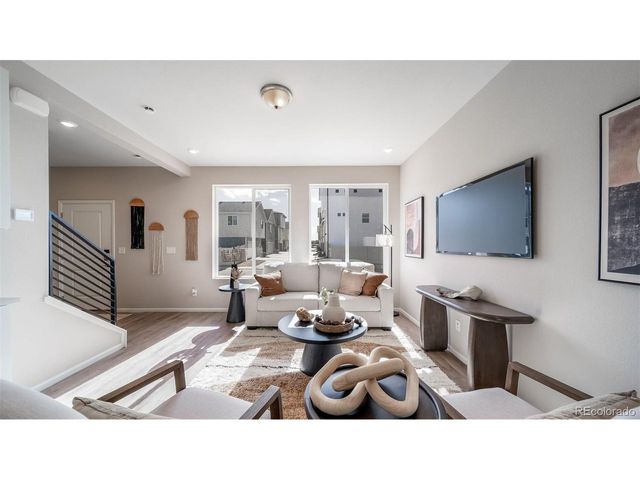 622 Wagon Wheel Way, Bennett, CO 80102