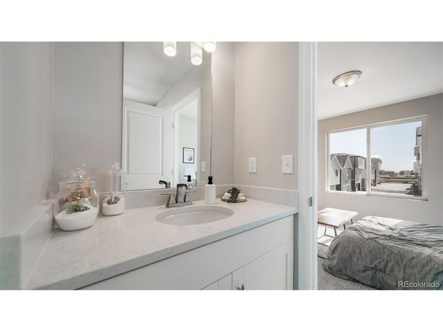 622 Wagon Wheel Way, Bennett, CO 80102