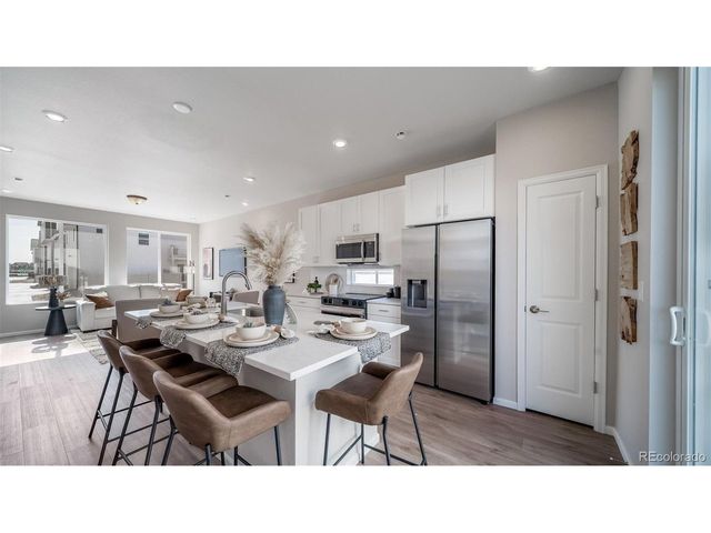 622 Wagon Wheel Way, Bennett, CO 80102