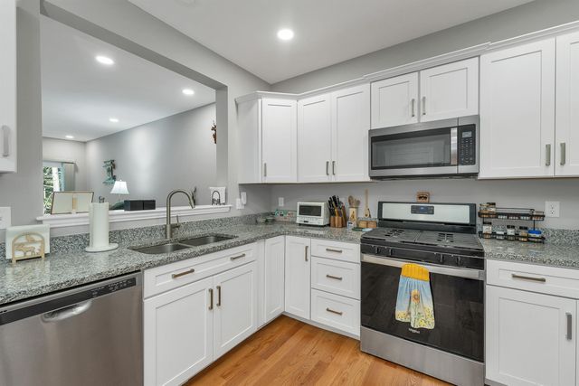 15B Angel Point Circle, Goffstown, NH 03045