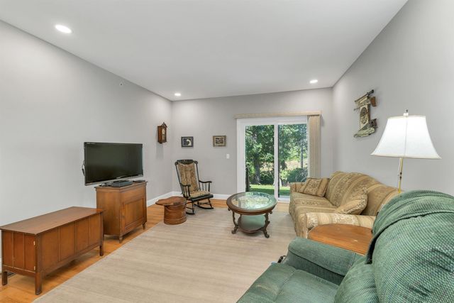 15B Angel Point Circle, Goffstown, NH 03045