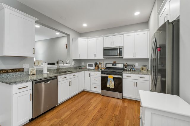 15B Angel Point Circle, Goffstown, NH 03045