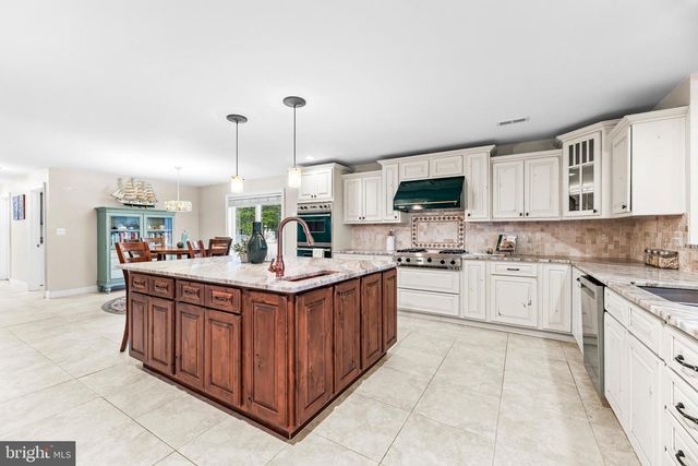 3095 CALVERT BLVD, Lusby, MD 20657