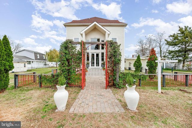 3095 CALVERT BLVD, Lusby, MD 20657